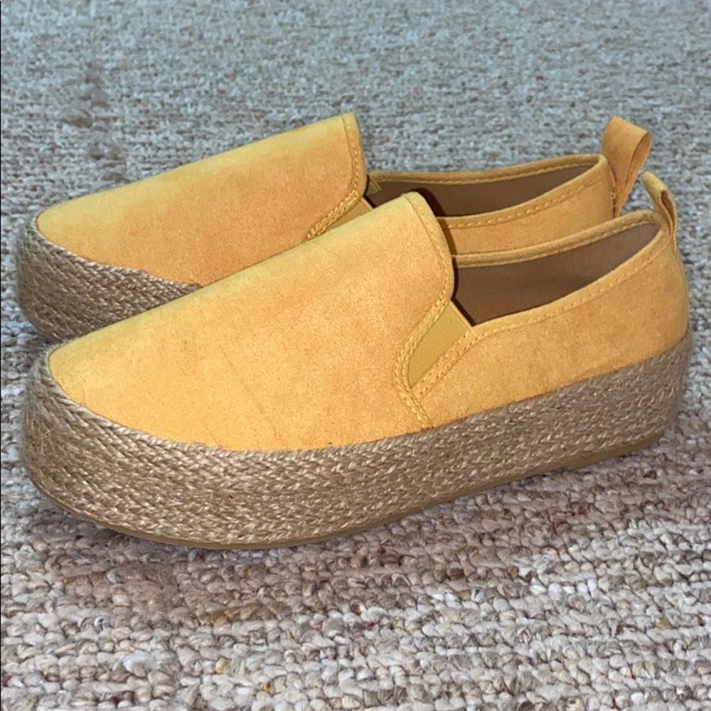 Summer/spring slide on shoes